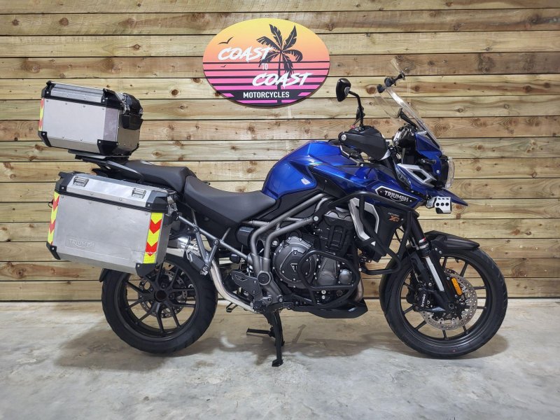 TRIUMPH Explorer