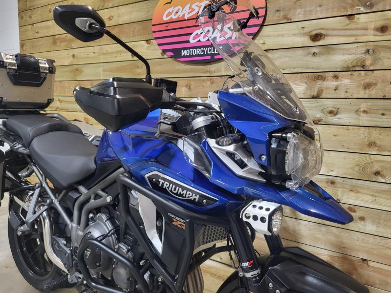TRIUMPH Explorer