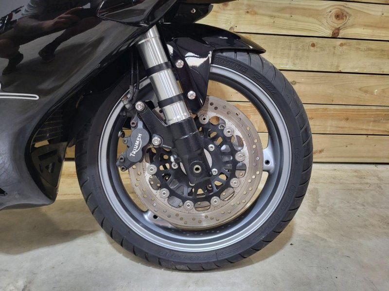 TRIUMPH DAYTONA 955