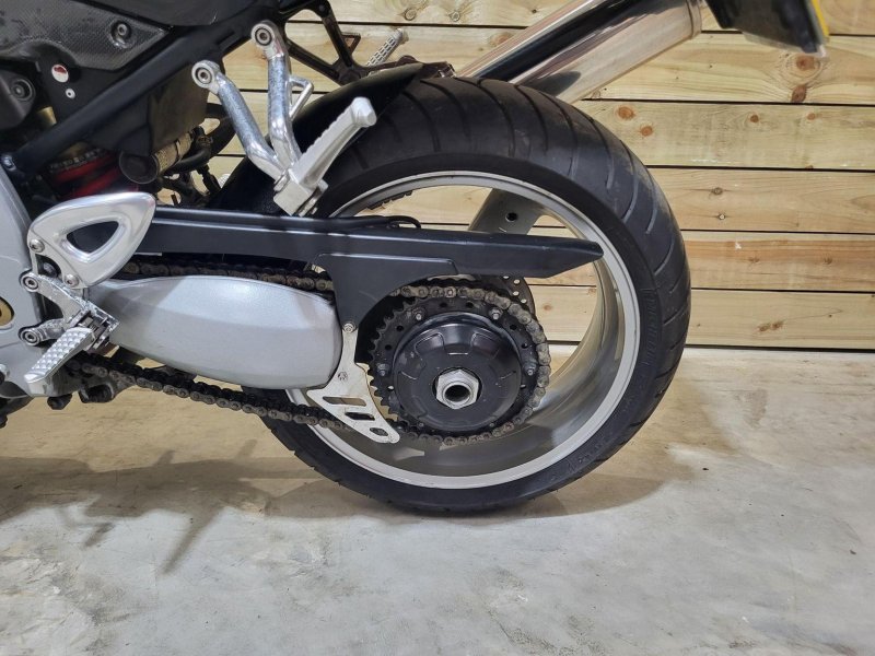 TRIUMPH DAYTONA 955