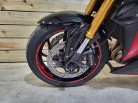 SUZUKI GSX-S1000