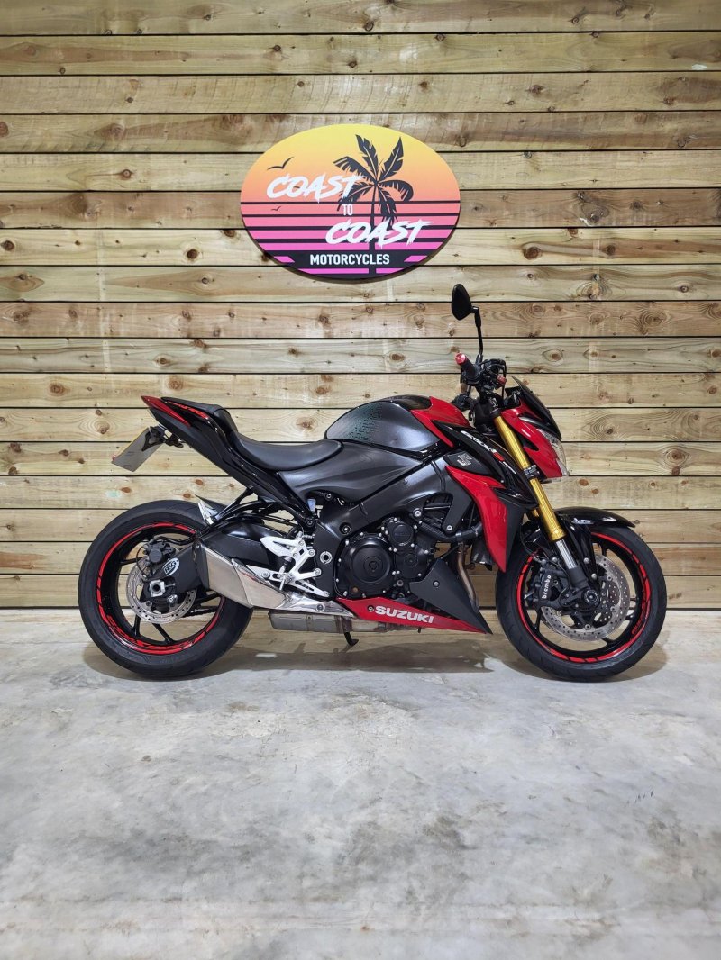 SUZUKI GSX-S1000