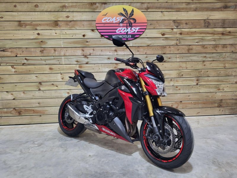 SUZUKI GSX-S1000