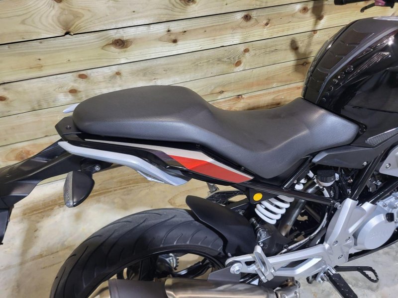 BMW G310R
