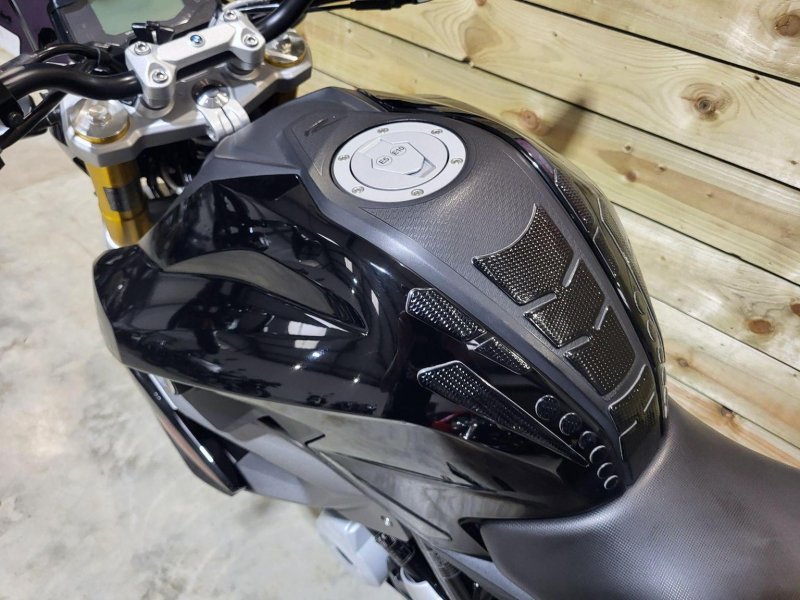 BMW G310R