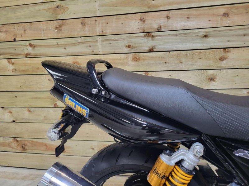 YAMAHA XJR1300