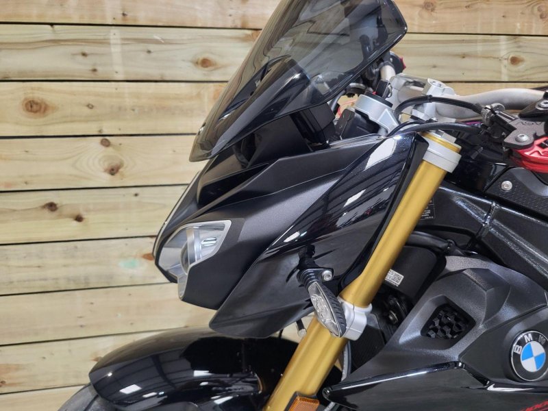 BMW S1000R