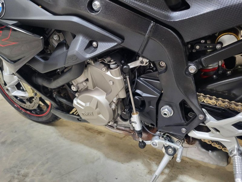 BMW S1000R