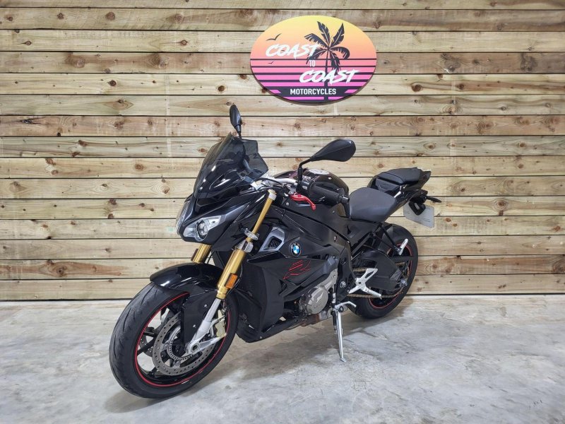 BMW S1000R