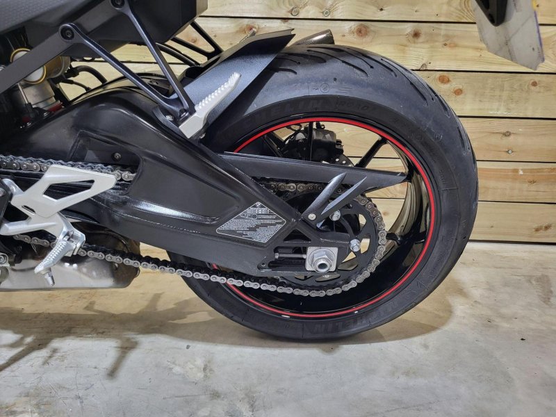 BMW S1000R