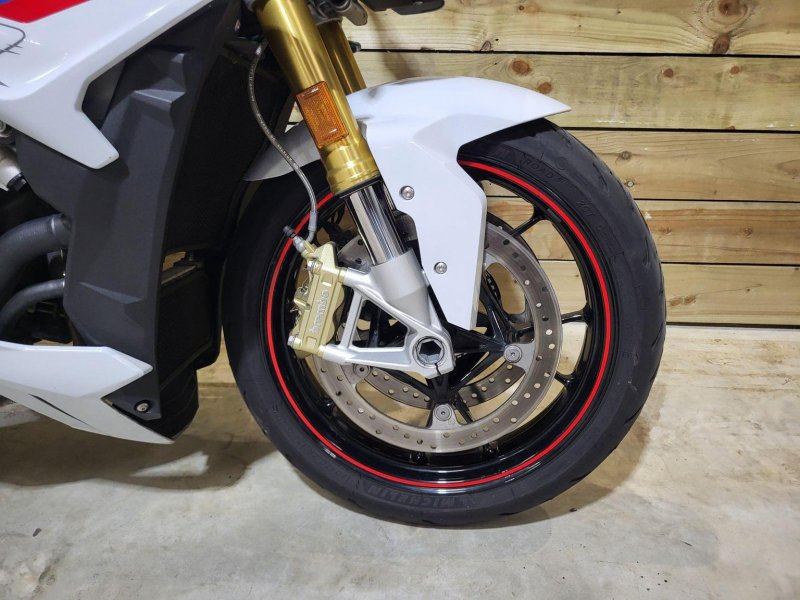 BMW S1000R