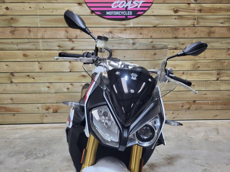 BMW S1000R