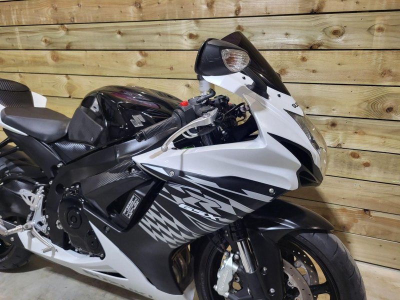 SUZUKI GSXR600