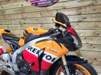 HONDA CBR1000RR Fireblade
