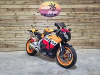 HONDA CBR1000RR Fireblade