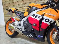 HONDA CBR1000RR Fireblade