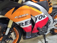 HONDA CBR1000RR Fireblade