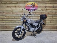 YAMAHA YBR125 CUSTOM