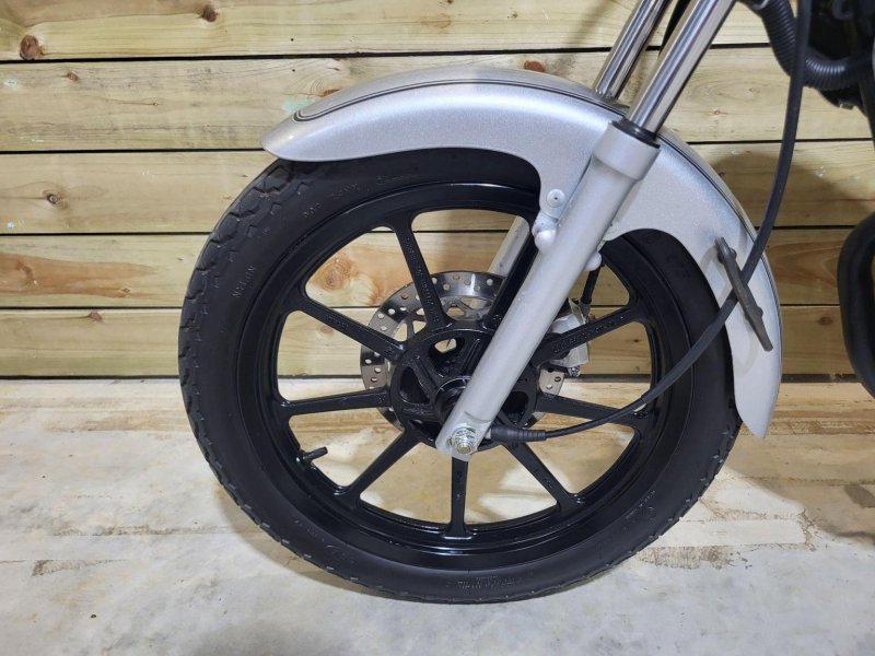 YAMAHA YBR125 CUSTOM
