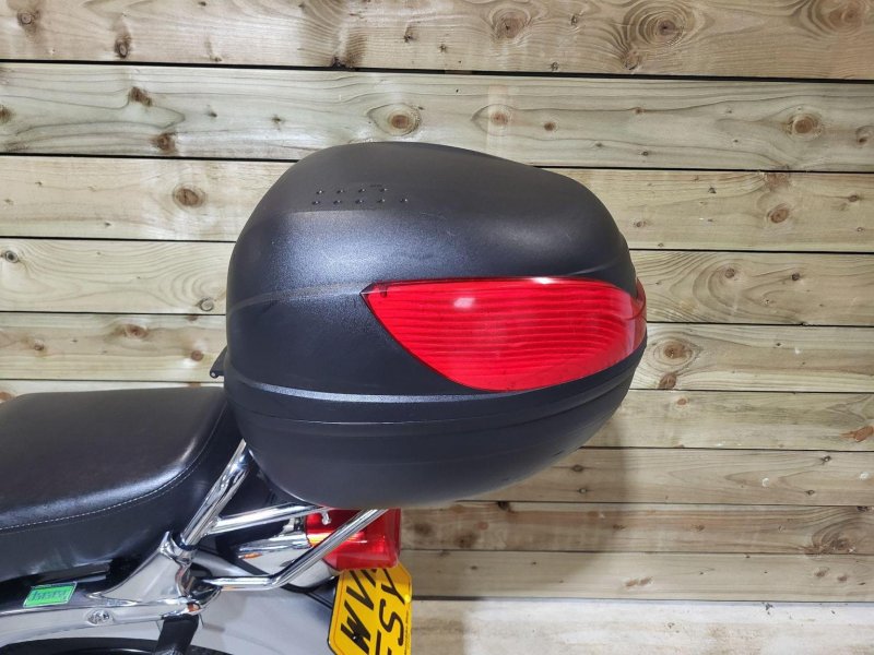 YAMAHA YBR125 CUSTOM