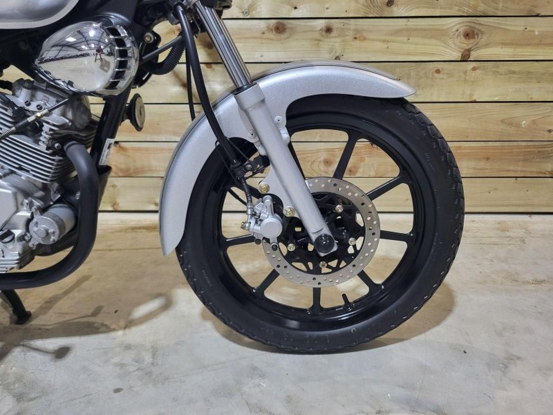 YAMAHA YBR125 CUSTOM