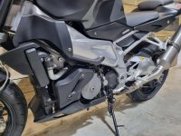 APRILIA Tuono 1000