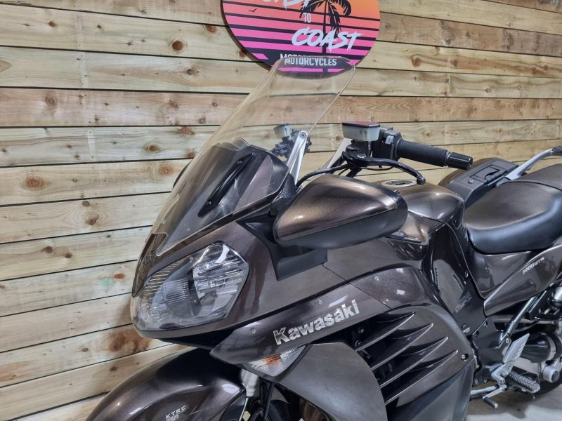 KAWASAKI 