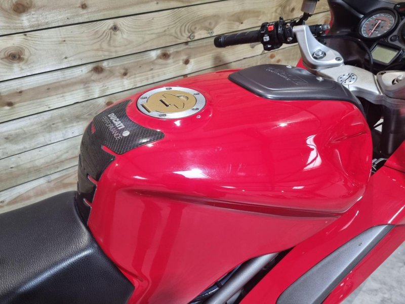 DUCATI ST2