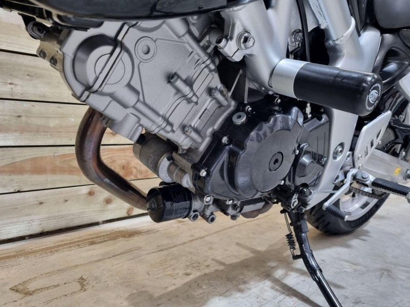 SUZUKI SV650S