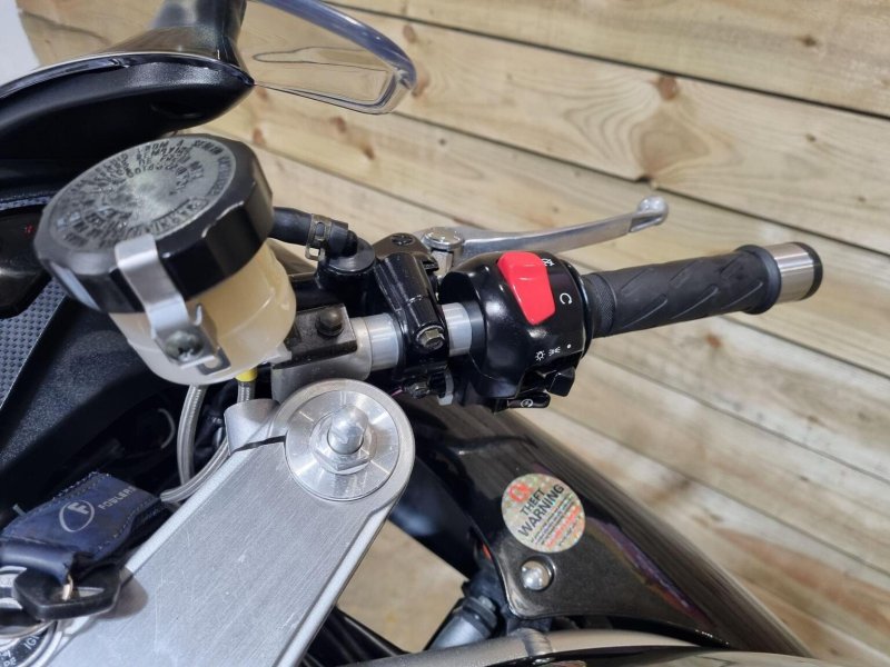 SUZUKI SV650S