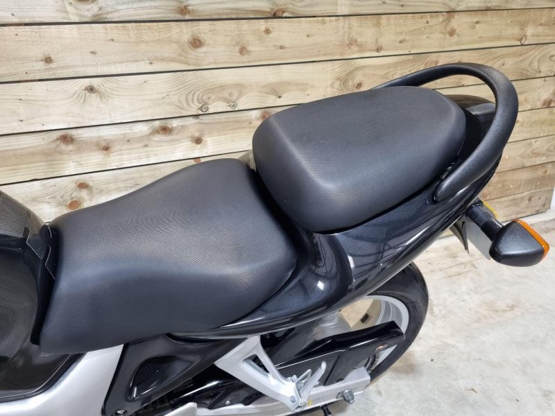 SUZUKI SV650S