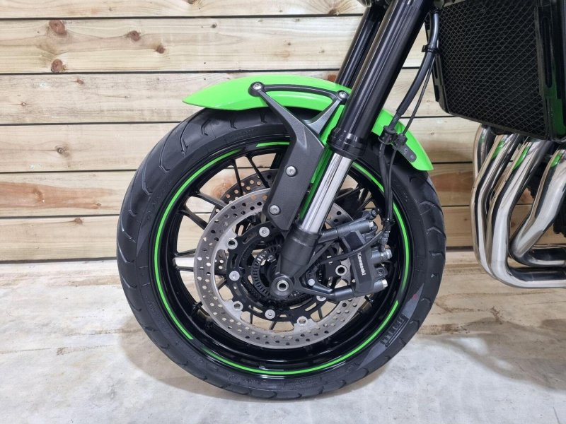 KAWASAKI Z900