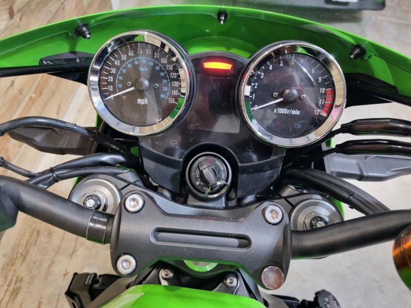 KAWASAKI Z900