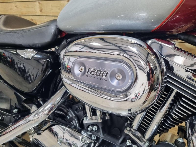 HARLEY-DAVIDSON Sportster