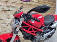 DUCATI MONSTER 696