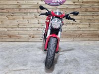 DUCATI MONSTER 696