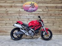 DUCATI MONSTER 696