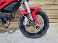 DUCATI MONSTER 696