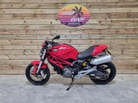 DUCATI MONSTER 696