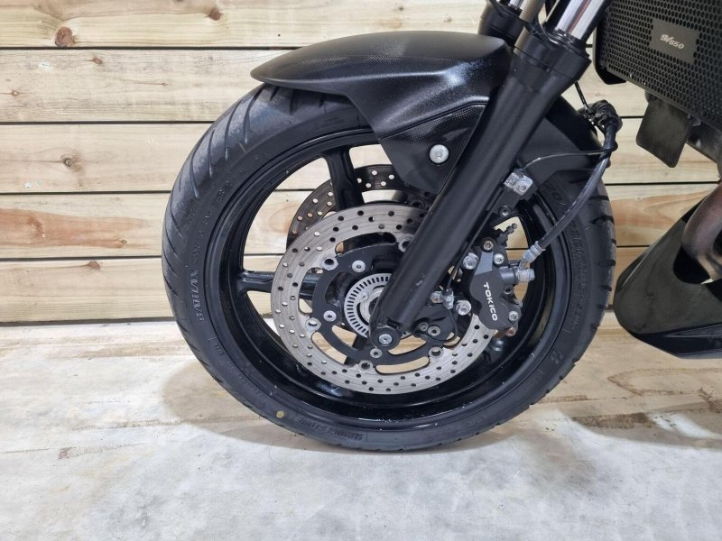 SUZUKI SV650