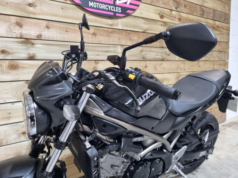 SUZUKI SV650