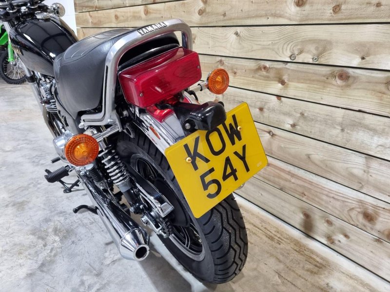 YAMAHA XS