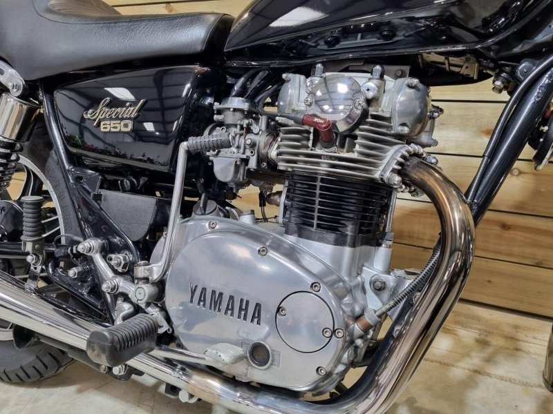 YAMAHA XS