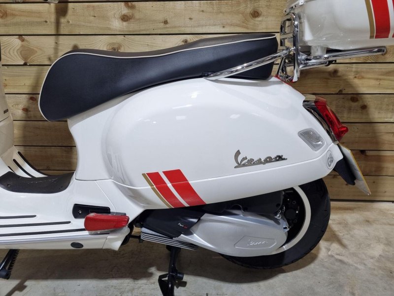 PIAGGIO Vespa