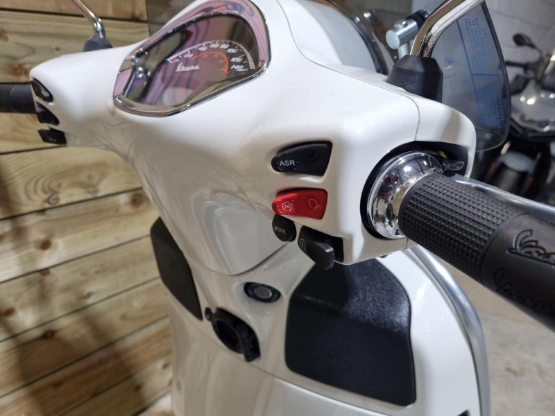 PIAGGIO Vespa