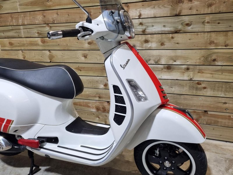 PIAGGIO Vespa