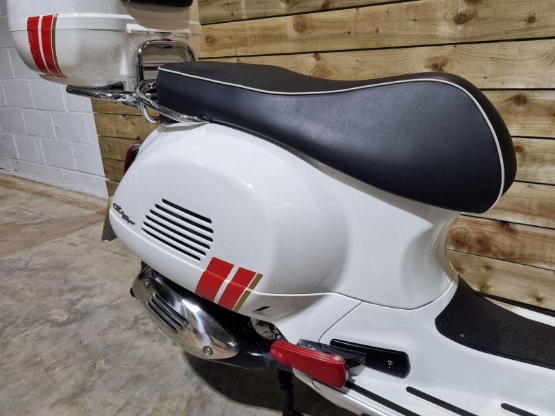 PIAGGIO Vespa