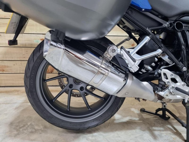 BMW R1200RS