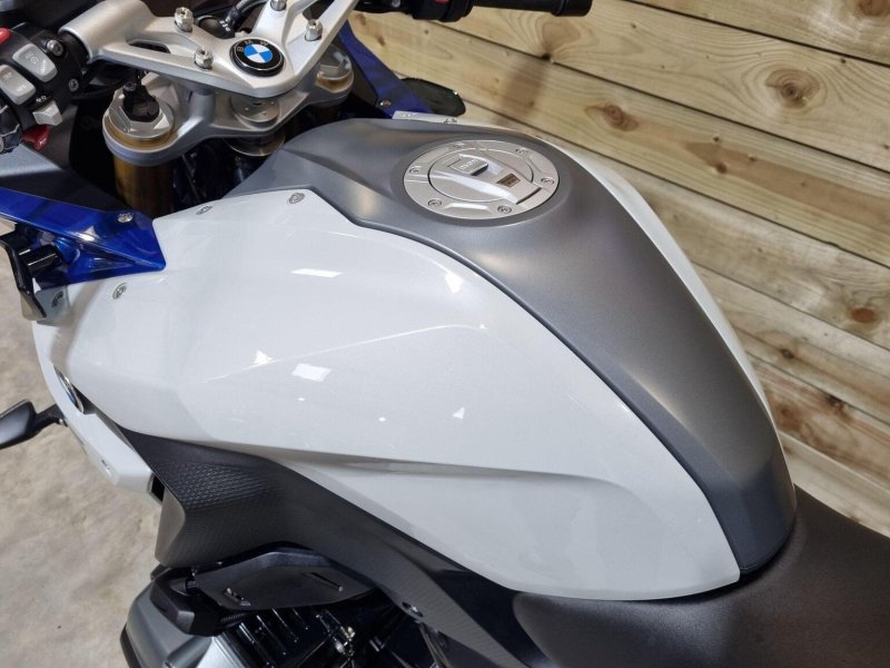 BMW R1200RS