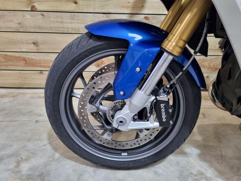 BMW R1200RS
